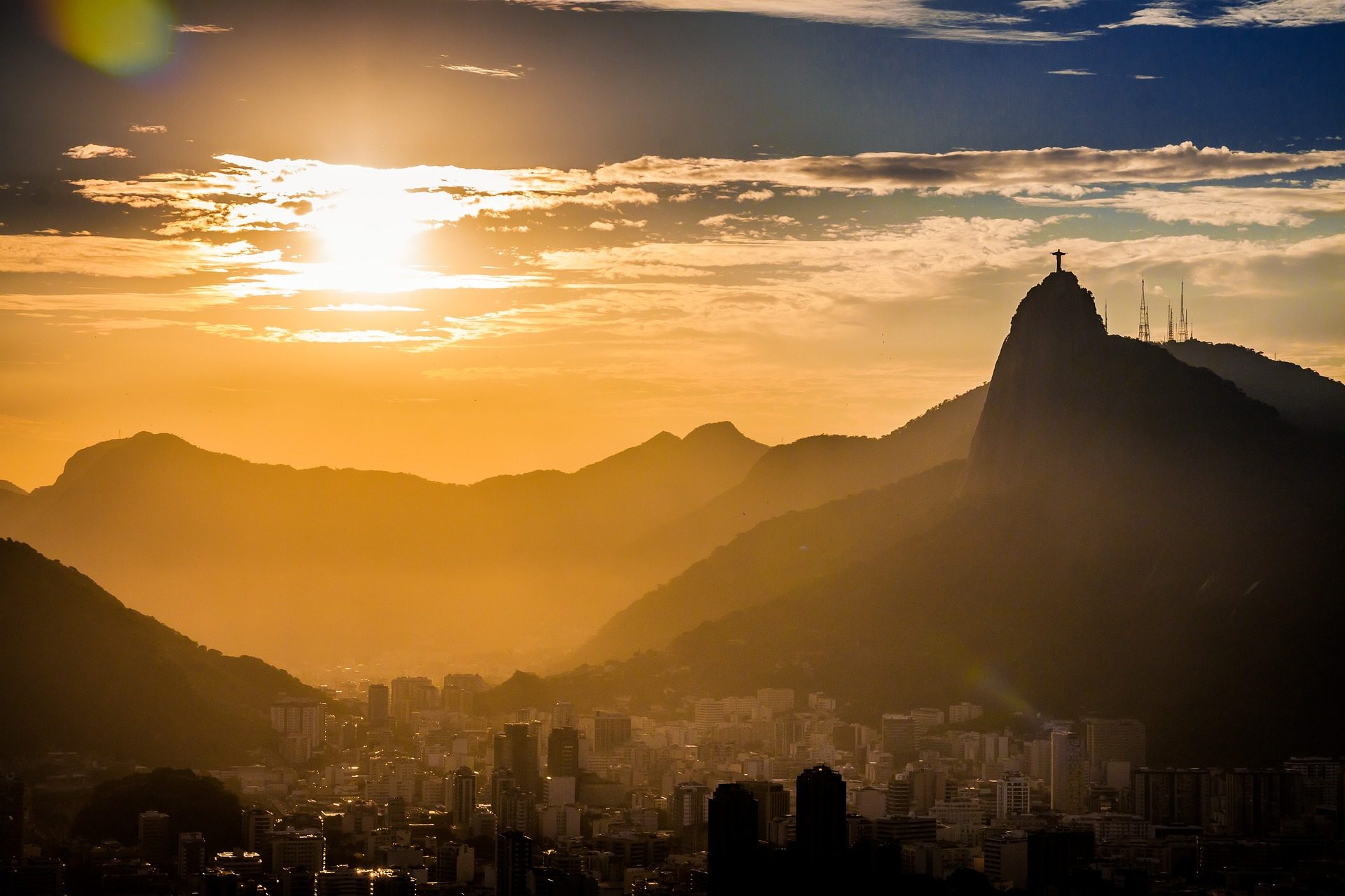 Rio de Janeiro seen from above, with the ocean and the mountains